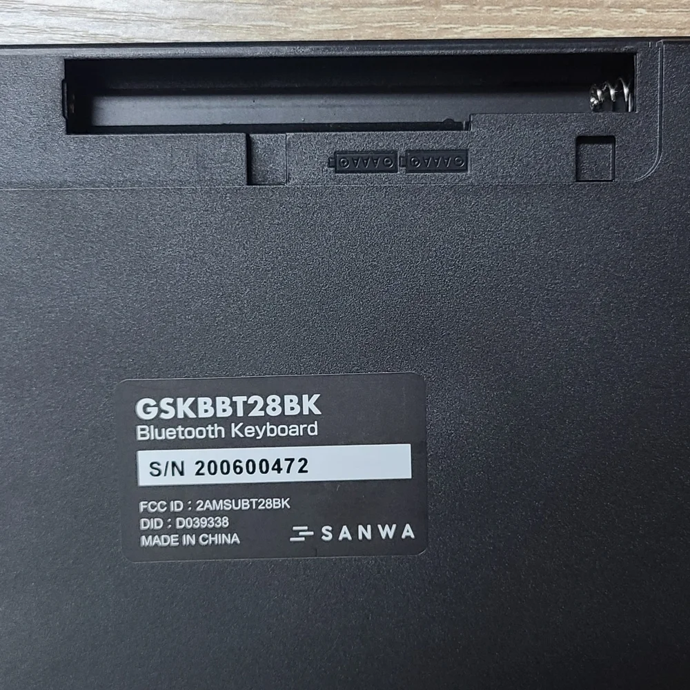 Sanwa GSKBBT28BK Bluetooth Keyboard – Slim & Portable